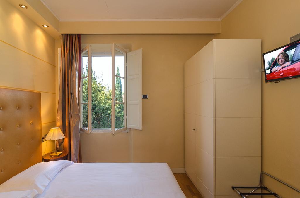 Hotel Novecento Πίζα Εξωτερικό φωτογραφία