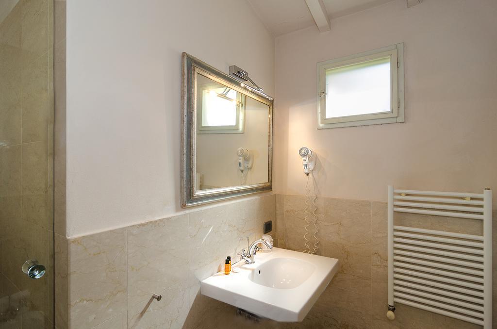 Hotel Novecento Πίζα Εξωτερικό φωτογραφία