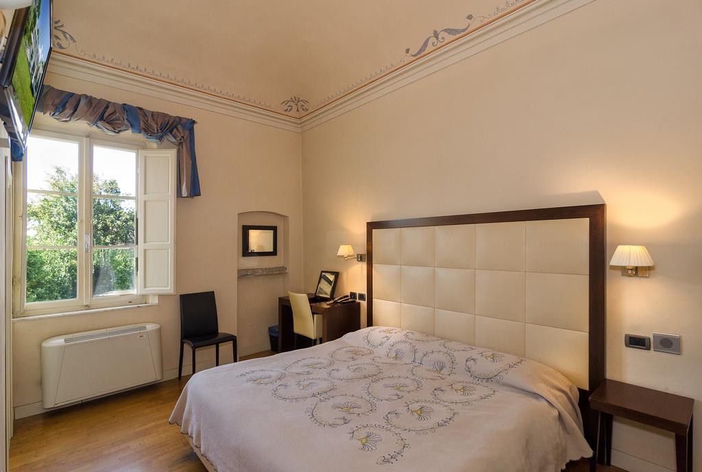 Hotel Novecento Πίζα Εξωτερικό φωτογραφία
