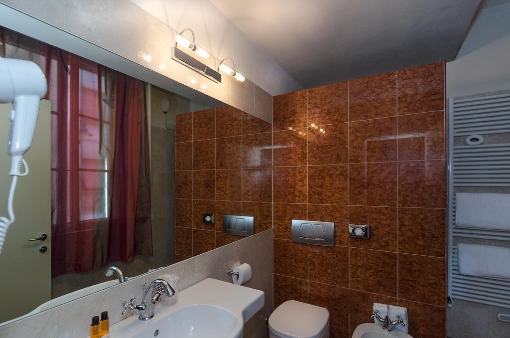 Hotel Novecento Πίζα Εξωτερικό φωτογραφία