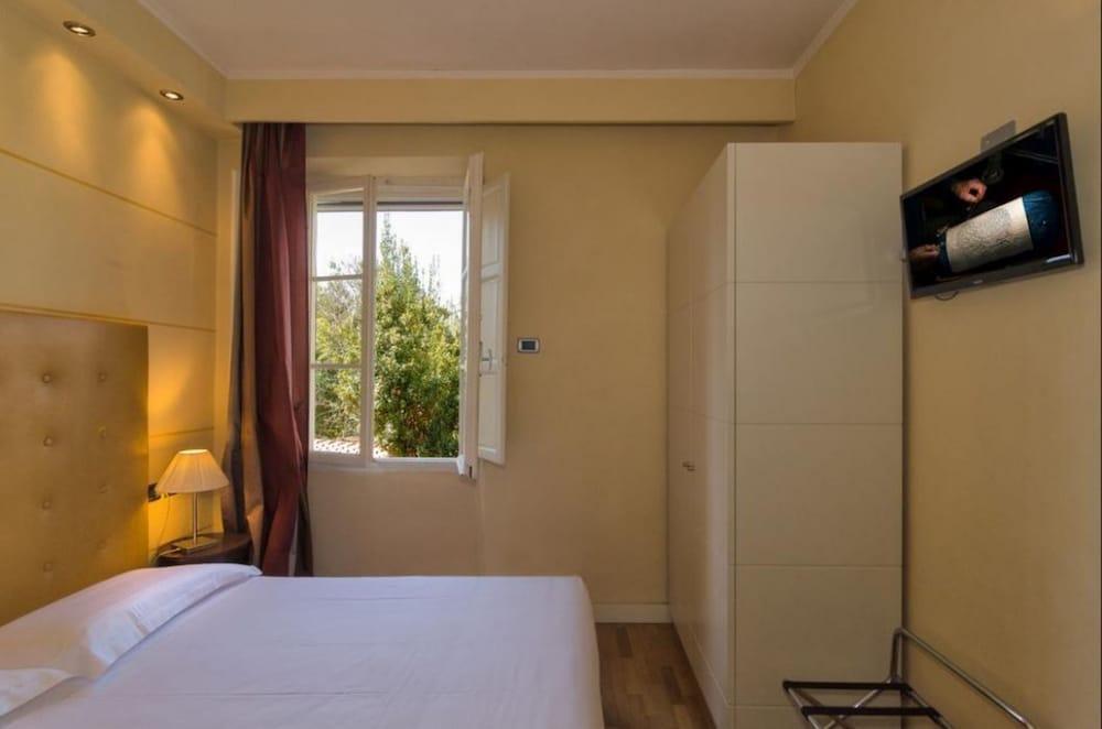 Hotel Novecento Πίζα Εξωτερικό φωτογραφία