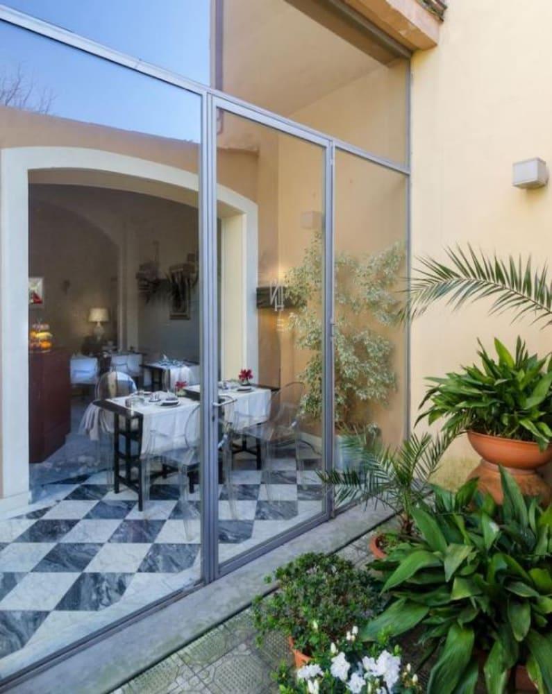 Hotel Novecento Πίζα Εξωτερικό φωτογραφία